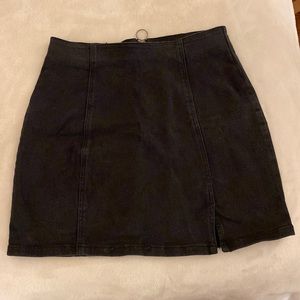 black denim mini skirt w zipper in the back
